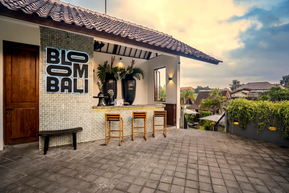 Bloom 1BR Joglo, 900m to Beach in Canggu Center 7