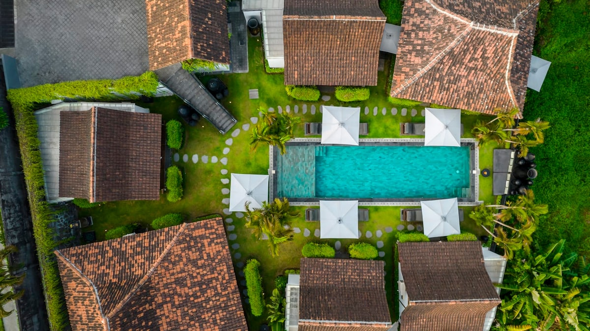 Bloom 1BR Joglo, 900m to Beach in Canggu Center 9