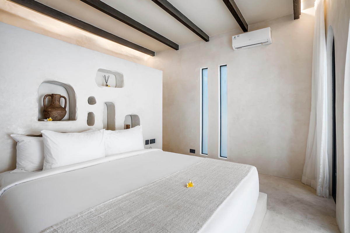 Casa Lampara 2BR Oasis, Steps from Pererenan Beach 15
