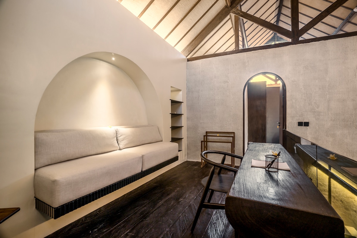 Casa Lampara 2BR Oasis, Steps from Pererenan Beach 23