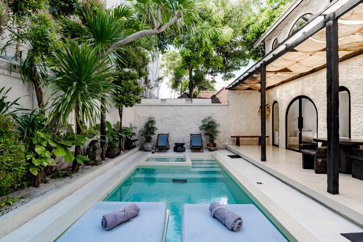 Casa Lampara 2BR Oasis, Steps from Pererenan Beach 29