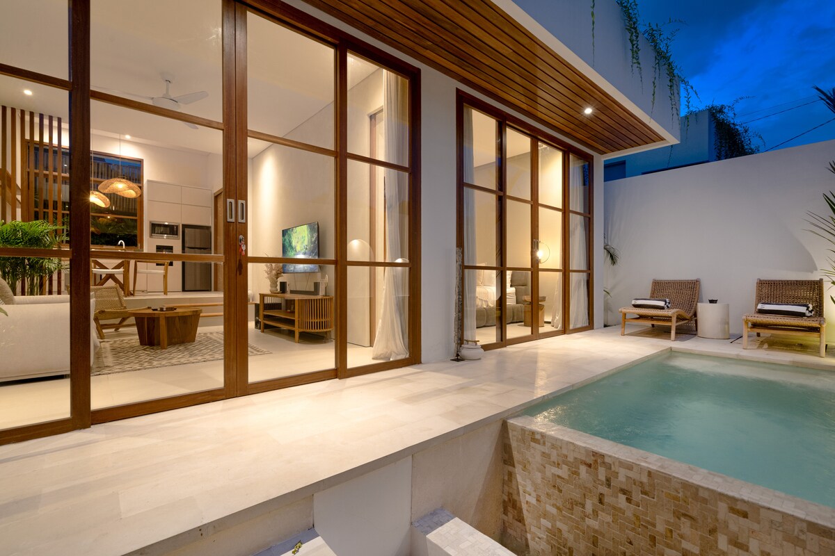 Villa Asri 1BR Romantic w/ Bathtub & Near to Beach 20