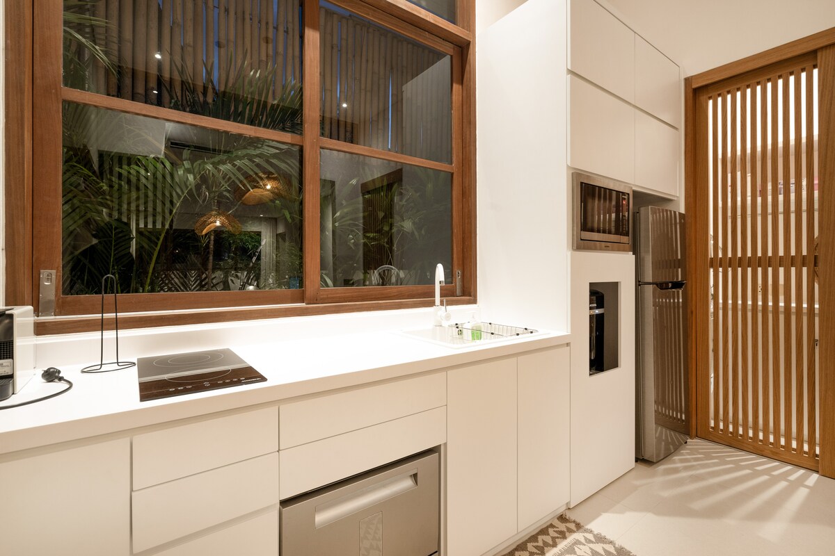 Villa Asri 1BR Romantic w/ Bathtub & Near to Beach 7