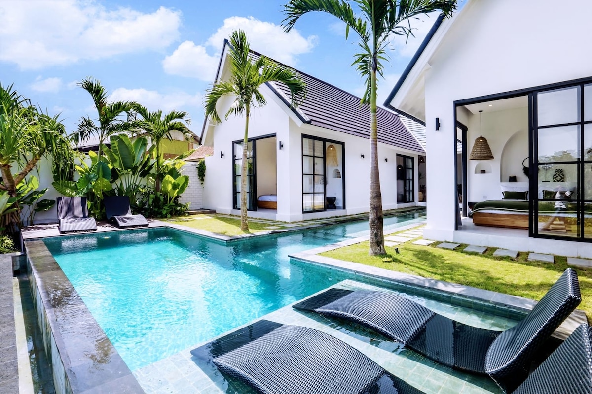 Villa Celavie - 4BR Villa in Tumbakbayuh 29