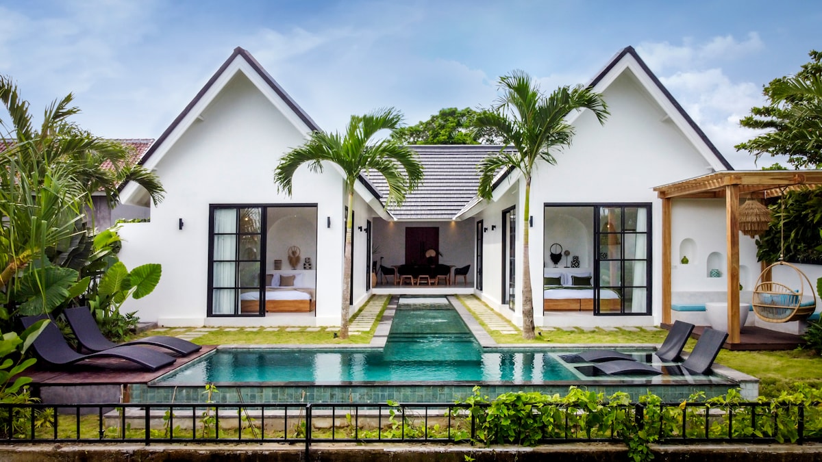 Villa Celavie - 4BR Villa in Tumbakbayuh 34