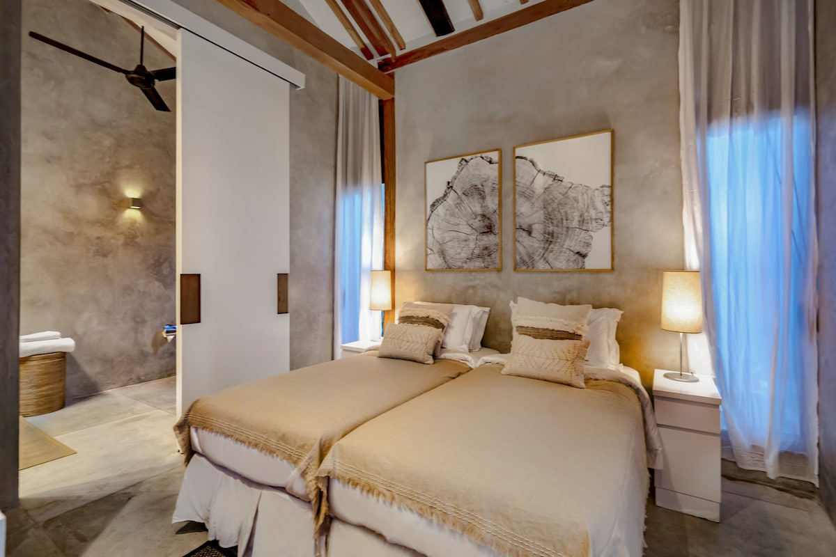 The Limasan, Authentic 2BR Villa 80m from Beach! 13