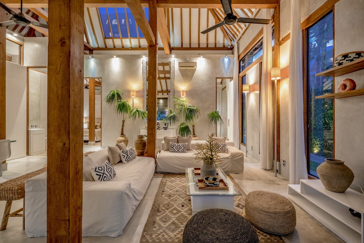 The Limasan, Authentic 2BR Villa 80m from Beach! 5