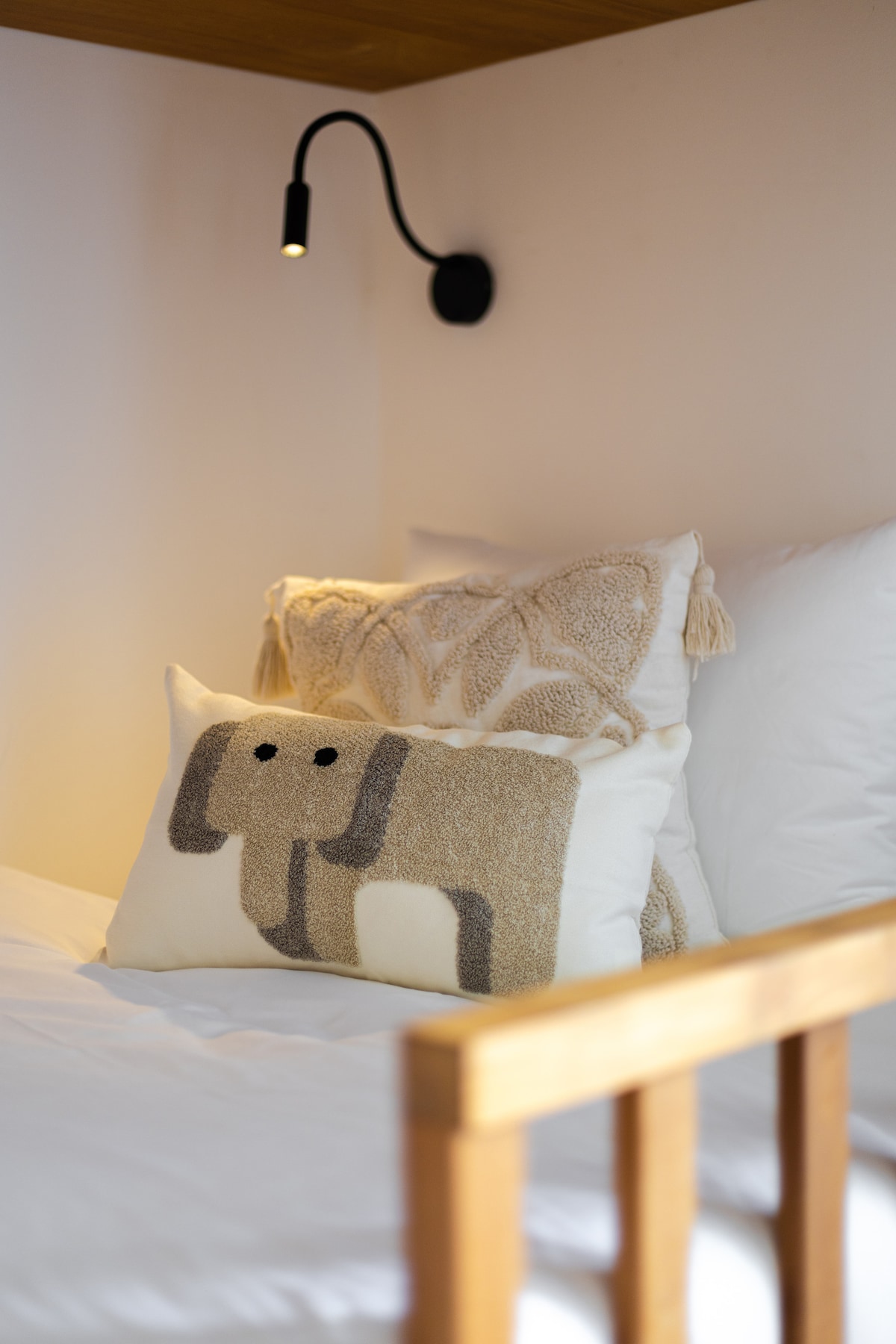 Harper: 4BR Family Villa w/ Kids Room in Canggu 26