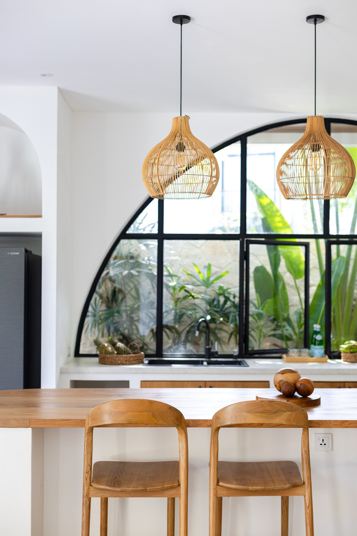 Harper: 4BR Family Villa w/ Kids Room in Canggu 6