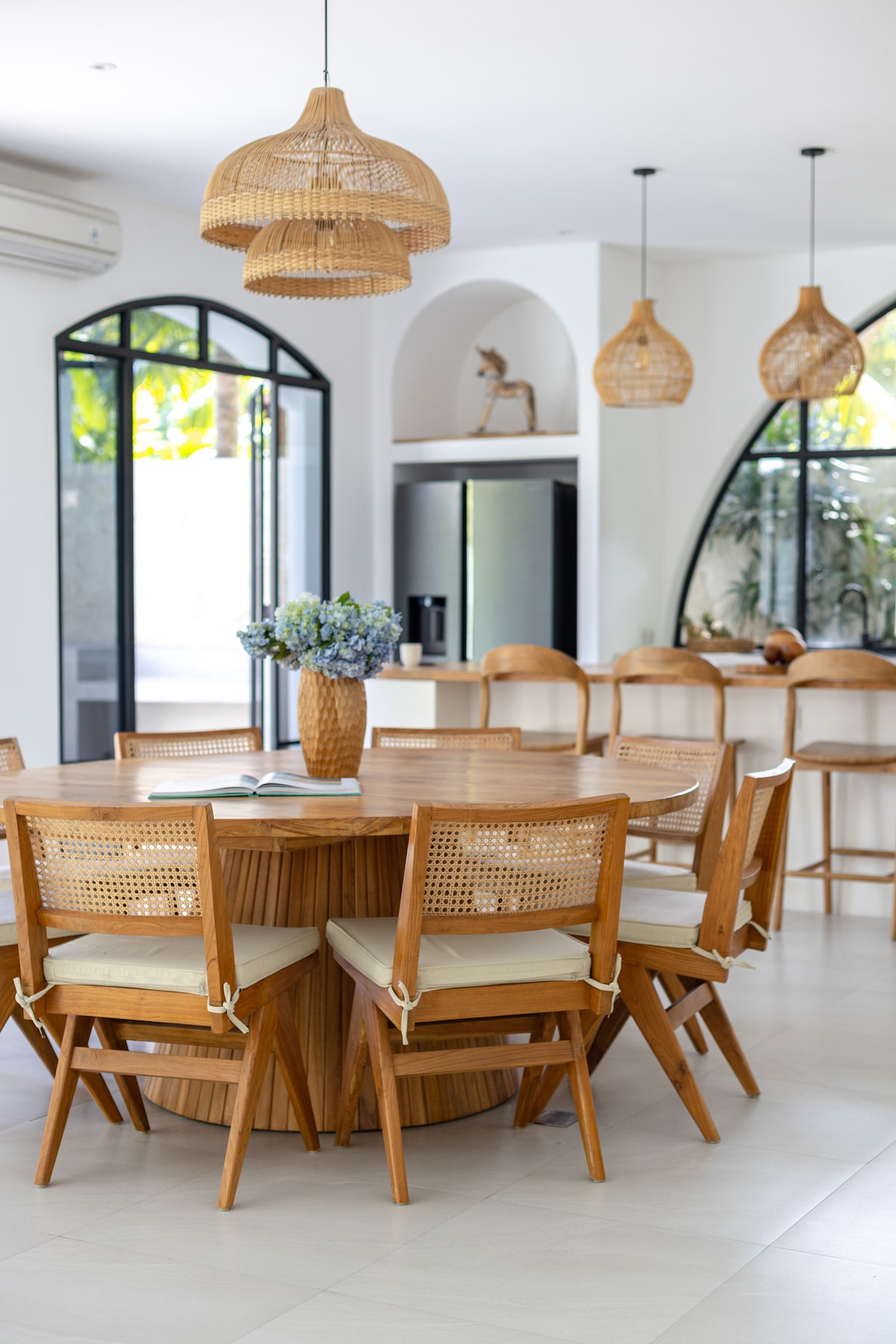 Harper: 4BR Family Villa w/ Kids Room in Canggu 8