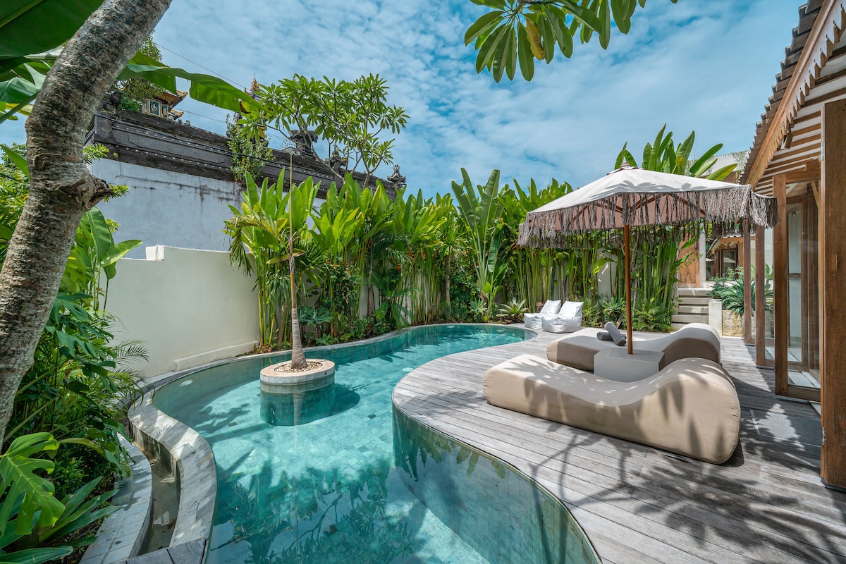 Villa Pande - 3BR with Lagoon Pool & Sauna Retreat 111