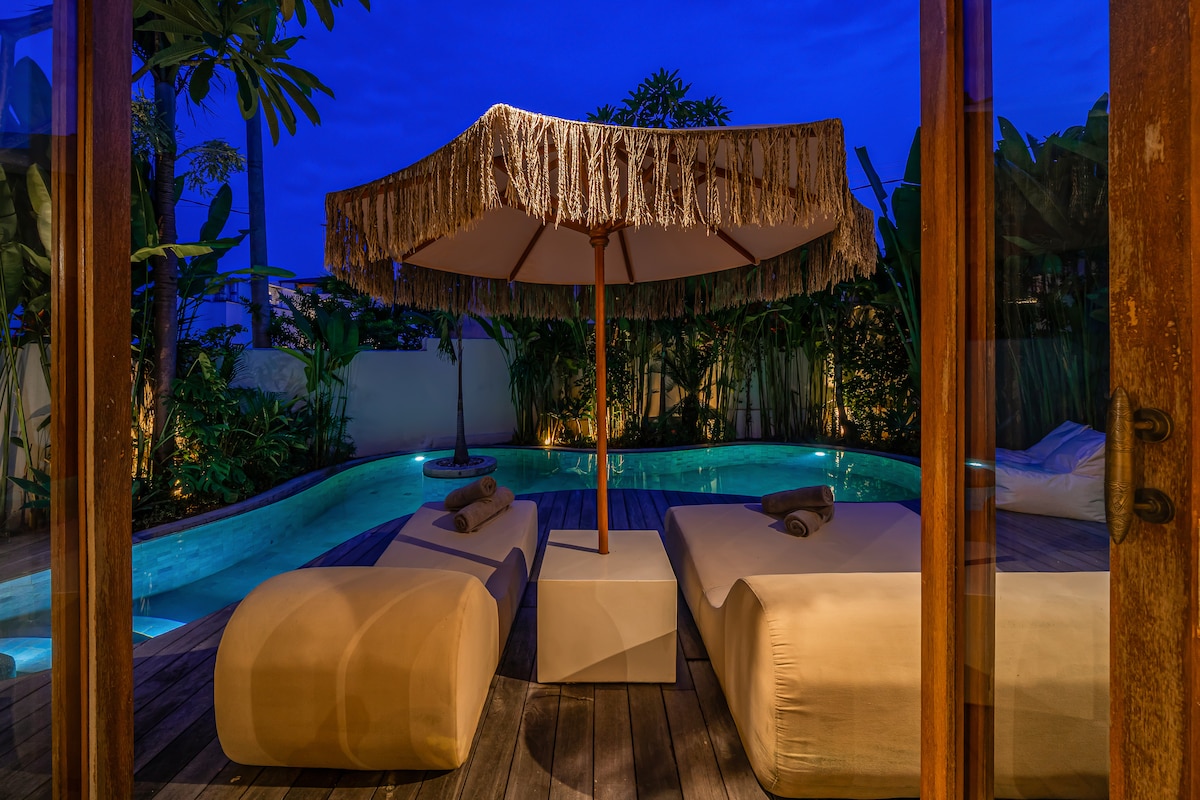 Villa Pande - 3BR with Lagoon Pool & Sauna Retreat 119