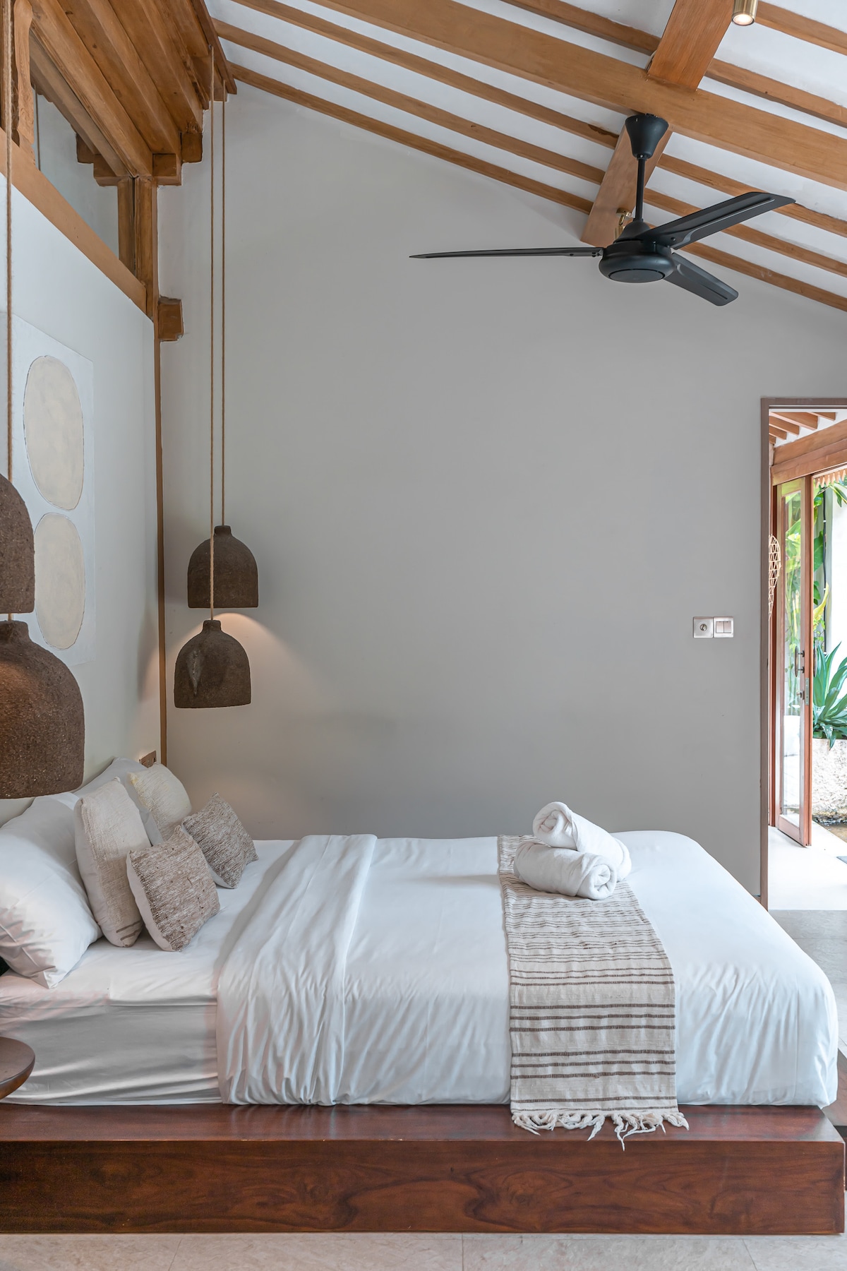 Villa Pande - 3BR with Lagoon Pool & Sauna Retreat 30