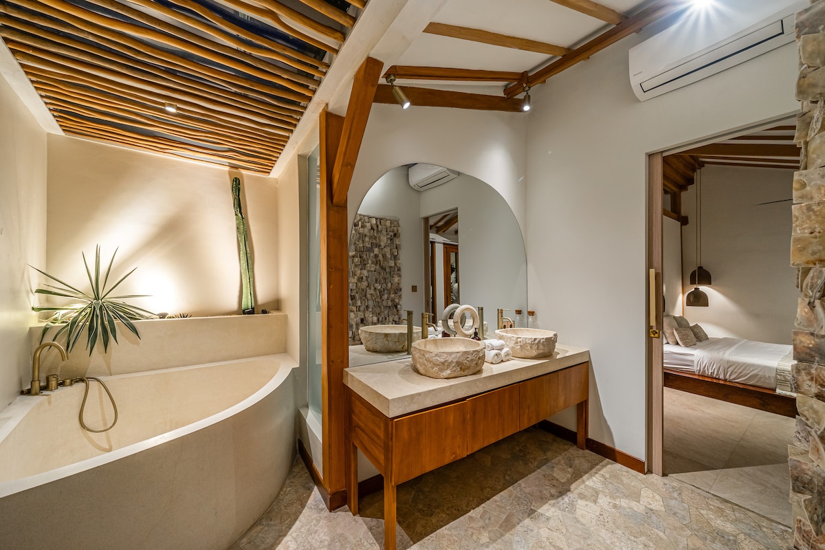 Villa Pande - 3BR with Lagoon Pool & Sauna Retreat 58