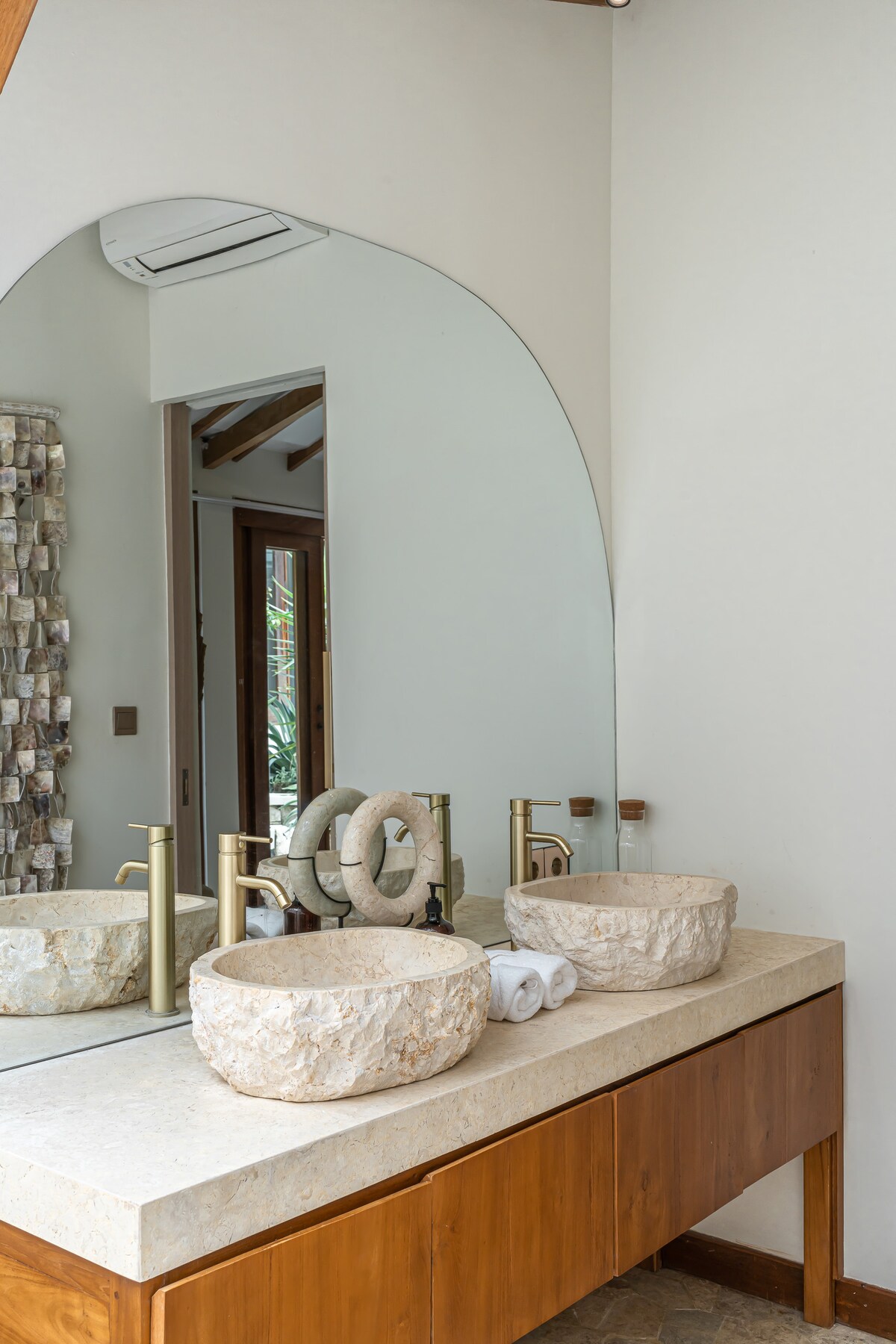Villa Pande - 3BR with Lagoon Pool & Sauna Retreat 59