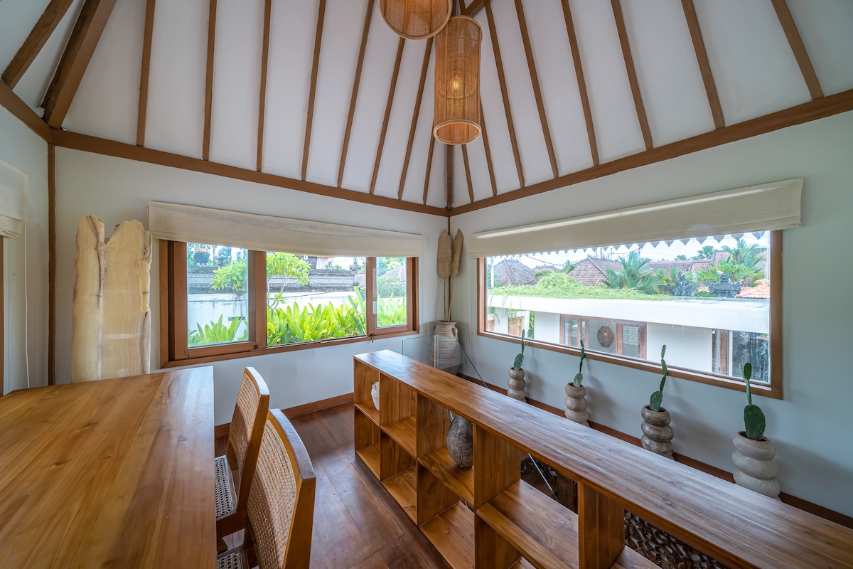 Villa Pande - 3BR with Lagoon Pool & Sauna Retreat 78