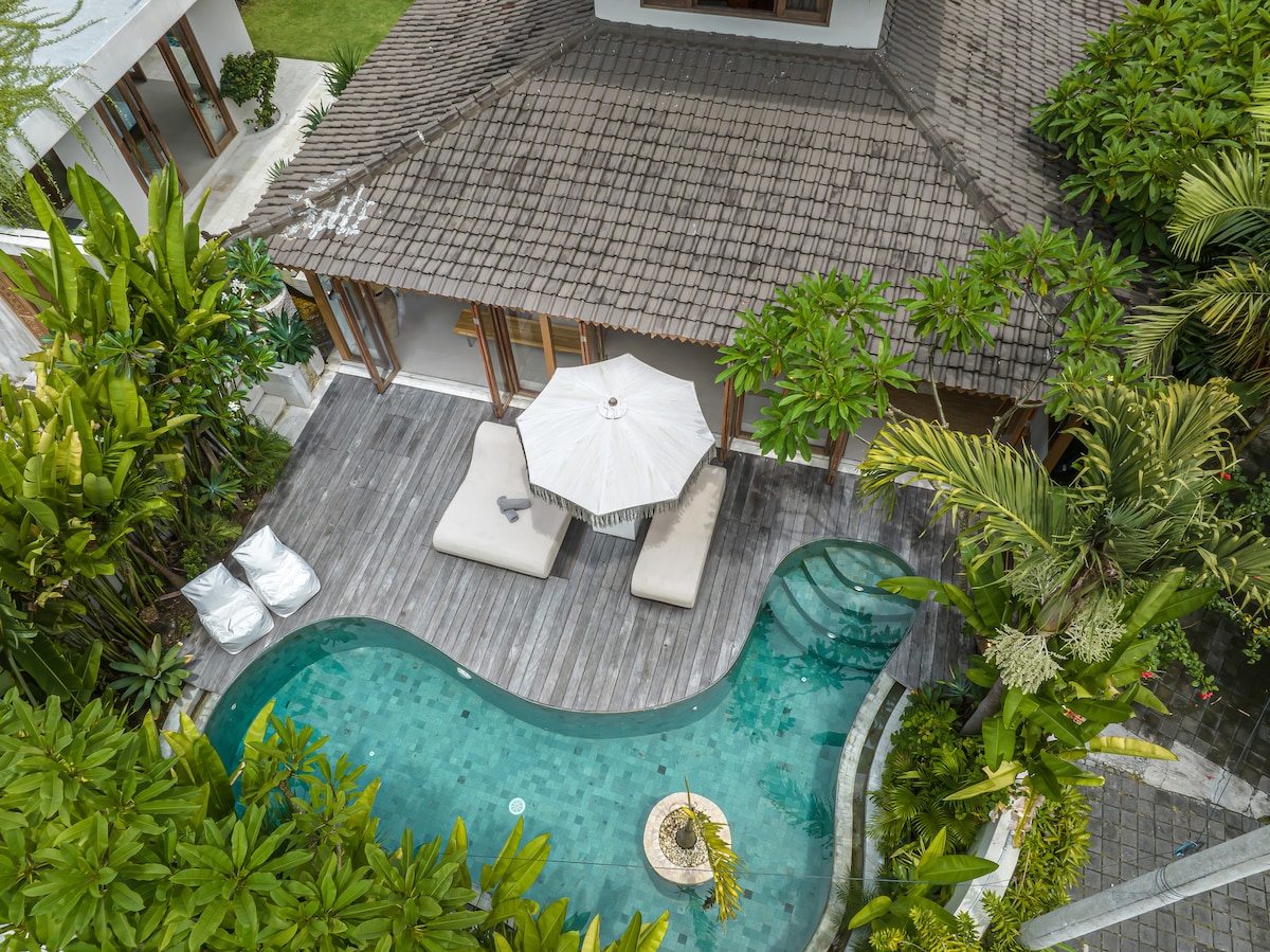 Villa Pande - 3BR with Lagoon Pool & Sauna Retreat 91