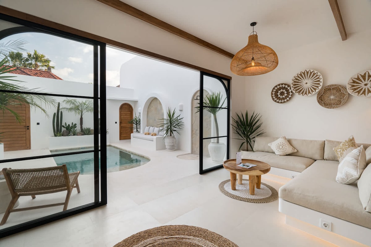 Casa Gaia 1 1BR villa between Canggu & Seminyak 2