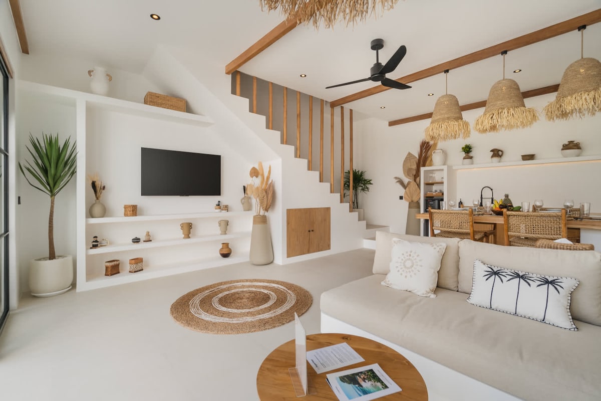 Casa Gaia 2 1BR villa between Canggu & Seminyak