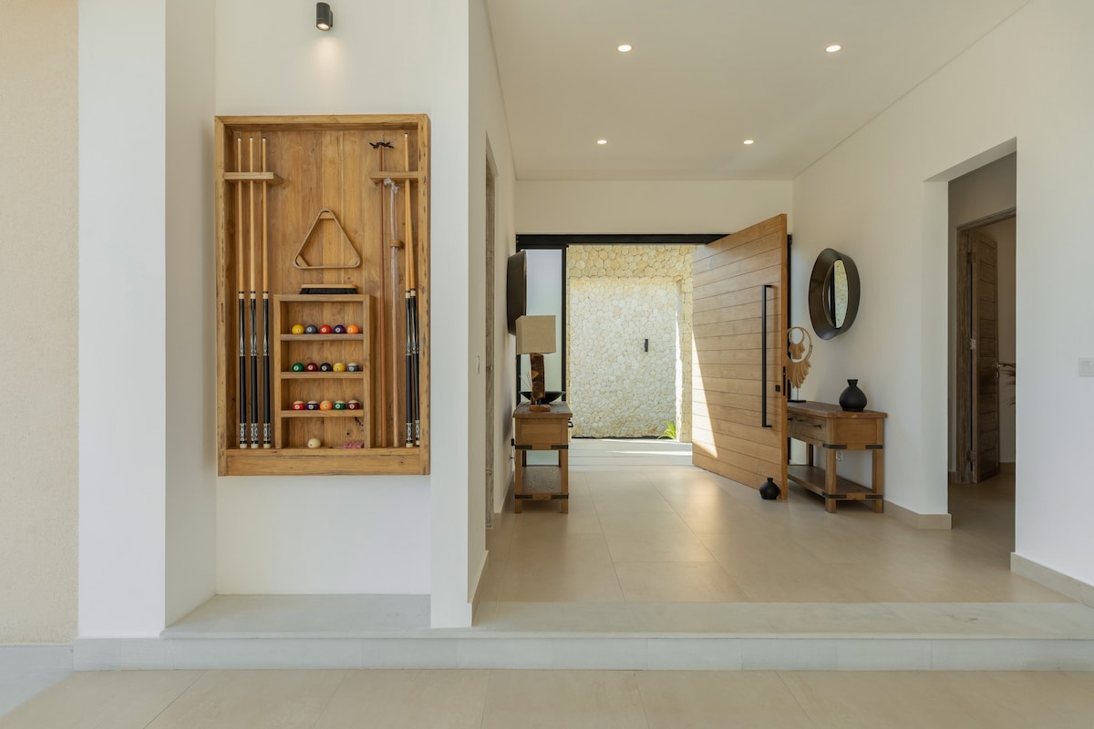 Azzurra: Spacious 4BR Villa 600m to Balangan Beach 10