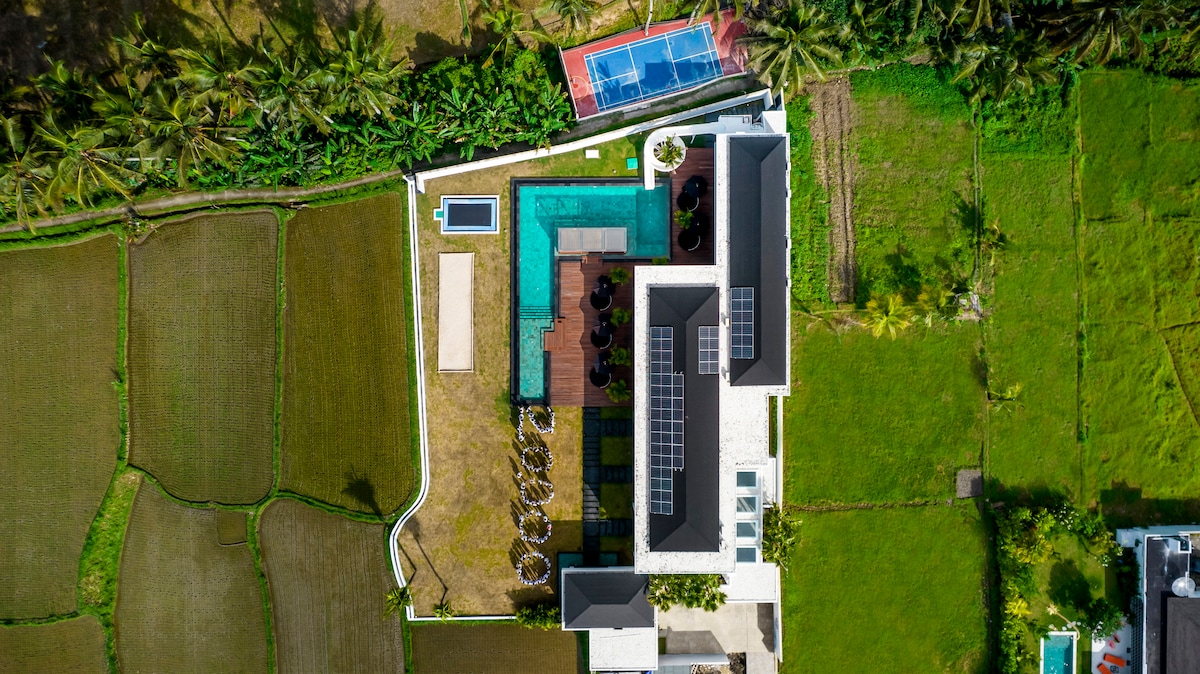 Veni Vidi Vici with Sports Facilities & Spectacular View 103