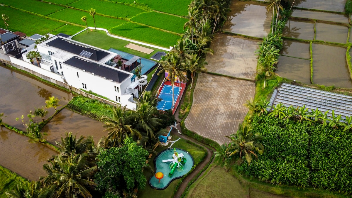 Veni Vidi Vici with Sports Facilities & Spectacular View 106