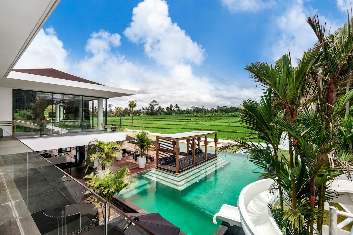 Veni Vidi Vici with Sports Facilities & Spectacular View 5