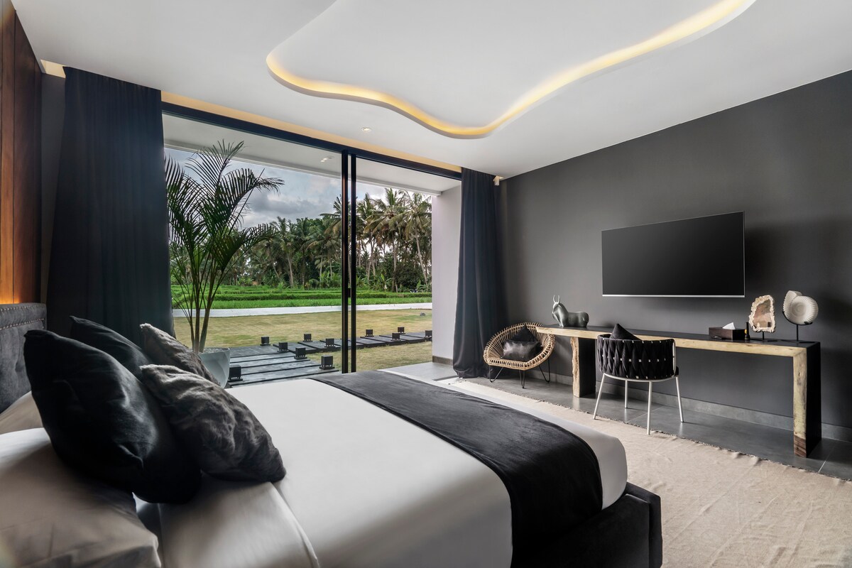 Veni Vidi Vici with Sports Facilities & Spectacular View 61