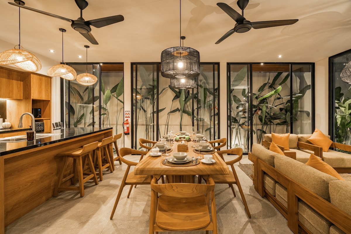 Villa Ricarda: 3BR Jungle View, Yoga Space in Ubud 13