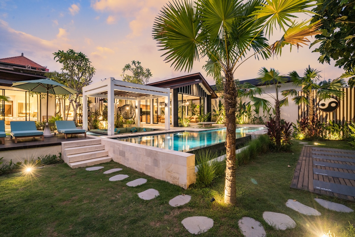 Villa Ricarda: 3BR Jungle View, Yoga Space in Ubud 4