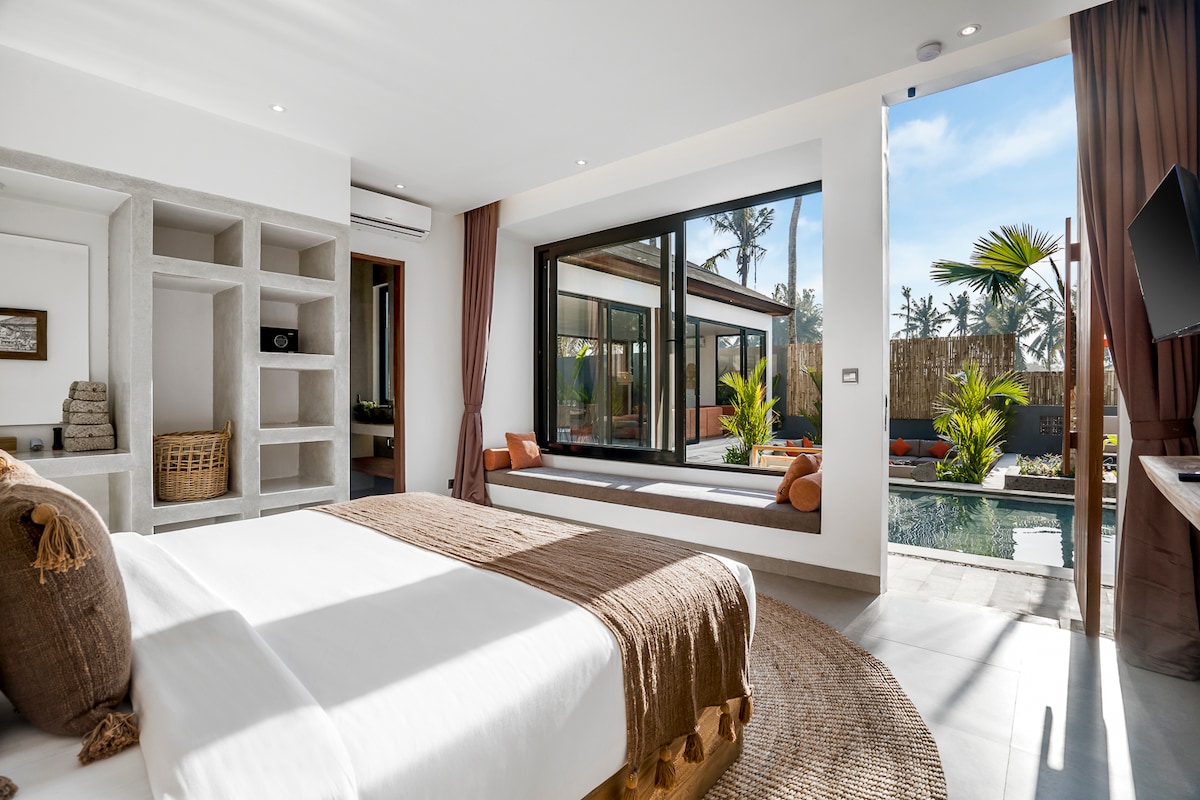 Padma Putih 5BR: 20m Pool, Twin Beds, & Massage 10