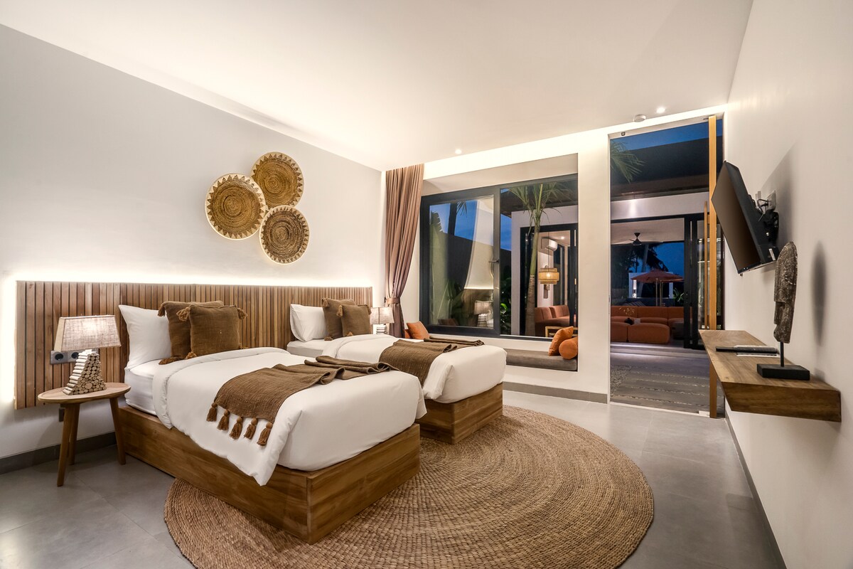 Padma Putih 5BR: 20m Pool, Twin Beds, & Massage 17