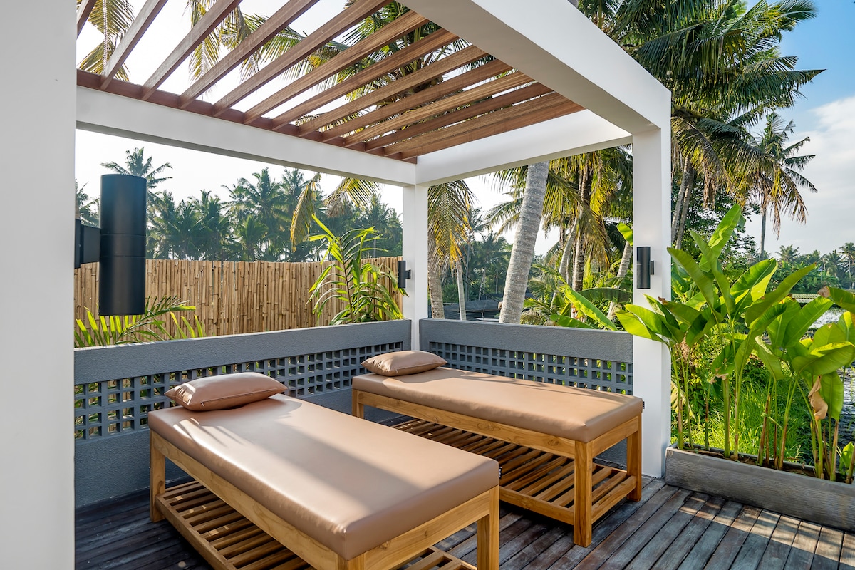 Padma Putih 5BR: 20m Pool, Twin Beds, & Massage 33