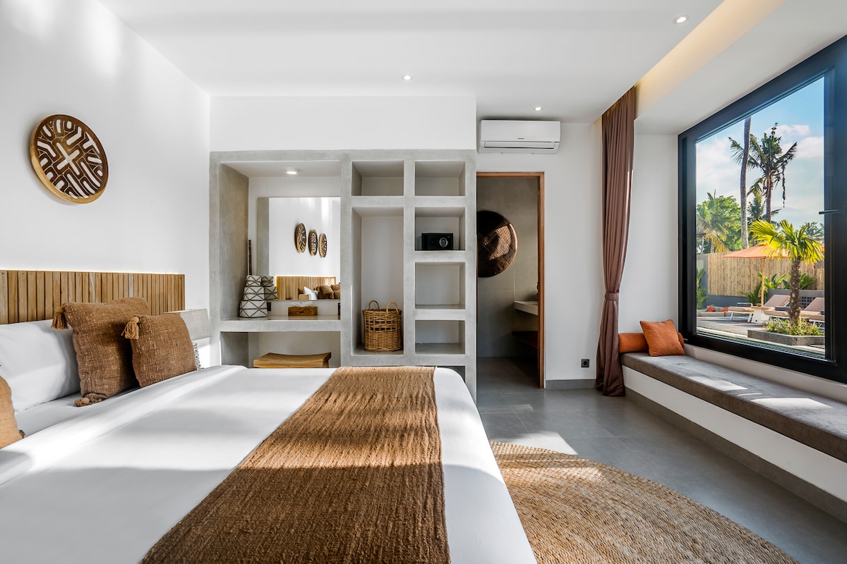 Padma Putih 5BR: 20m Pool, Twin Beds, & Massage 9
