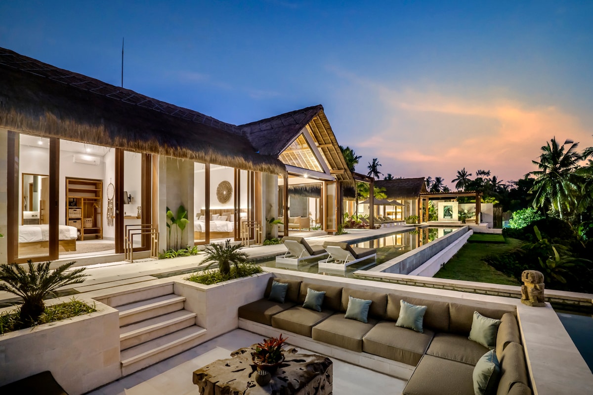 Calamansi 6BR Valley Villa with Jungle View 20