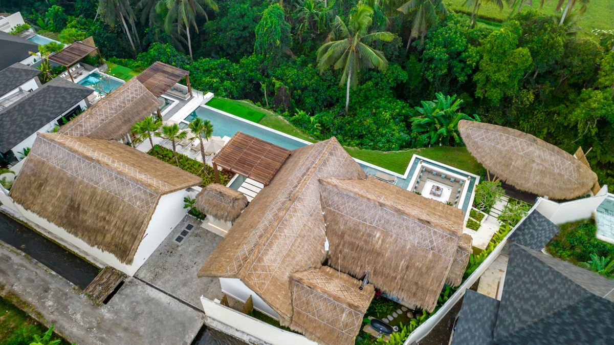 Calamansi 6BR Valley Villa with Jungle View 26