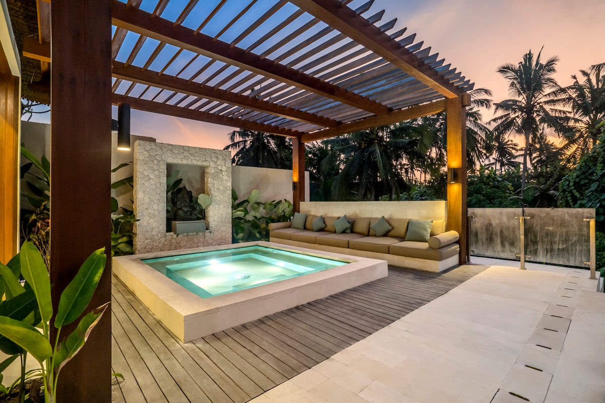 Calamansi 6BR Valley Villa with Jungle View 34