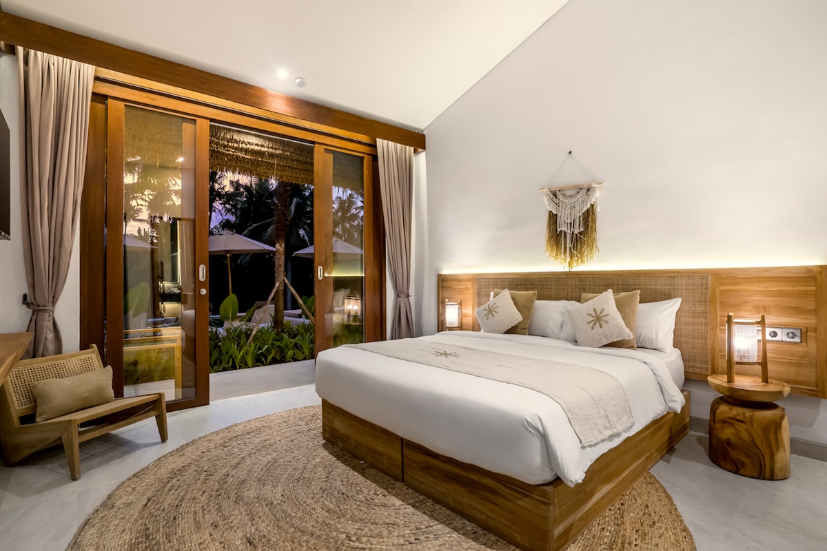 Calamansi 6BR Valley Villa with Jungle View 7