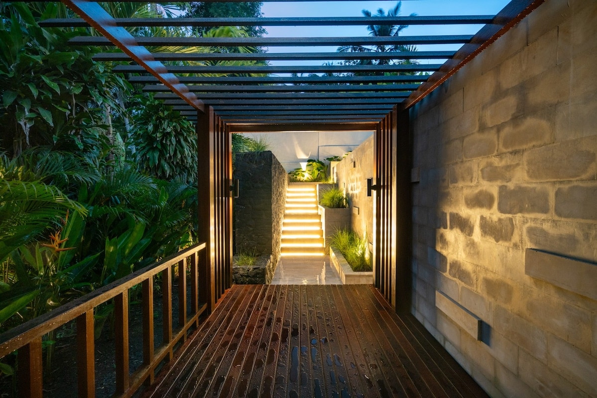 Memandu: 4 BR Family Villa w/Infinity Pool in Ubud 16