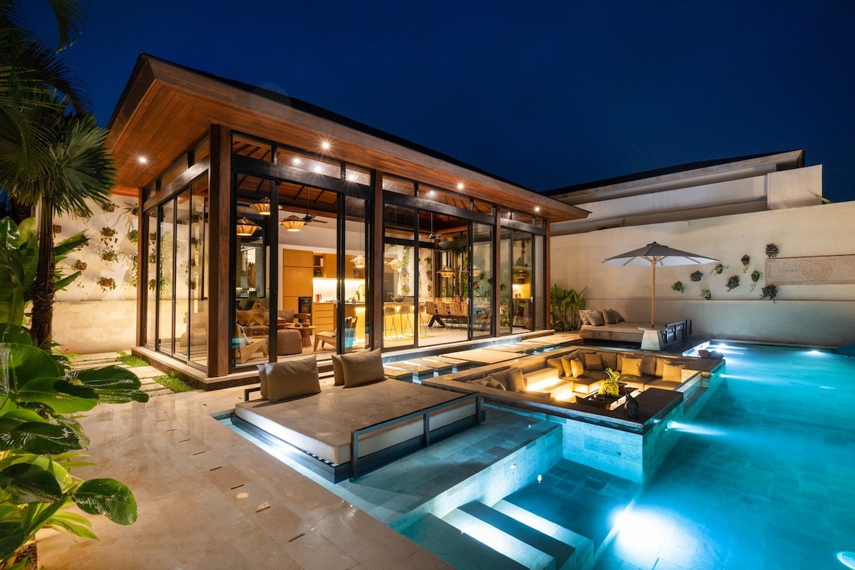 Memandu: 4 BR Family Villa w/Infinity Pool in Ubud 17