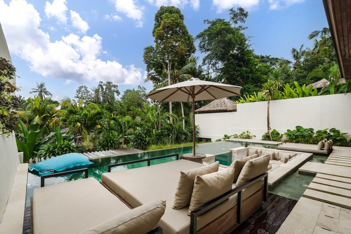 Memandu: 4 BR Family Villa w/Infinity Pool in Ubud 21