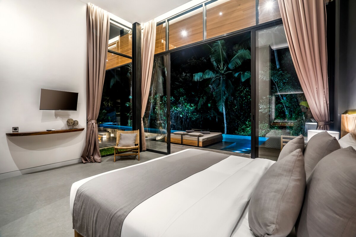 Homala 2BR Cliffside Luxury Villa w/ Infinity Pool 15