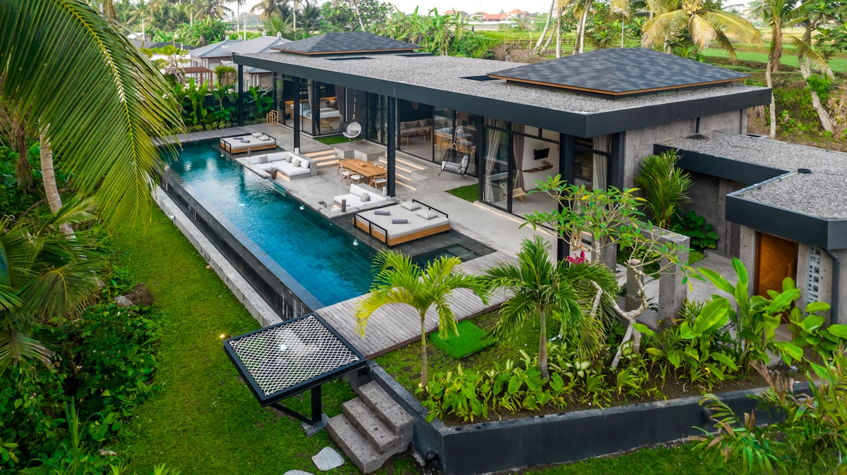 Homala 2BR Cliffside Luxury Villa w/ Infinity Pool 24