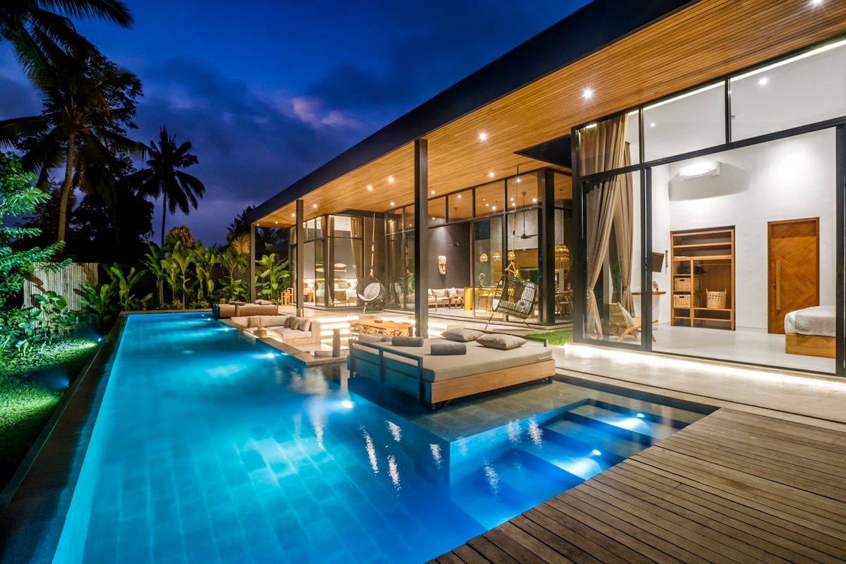 Homala 2BR Cliffside Luxury Villa w/ Infinity Pool 29