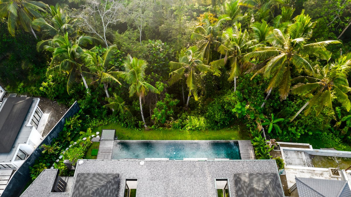 Homala 2BR Cliffside Luxury Villa w/ Infinity Pool 35