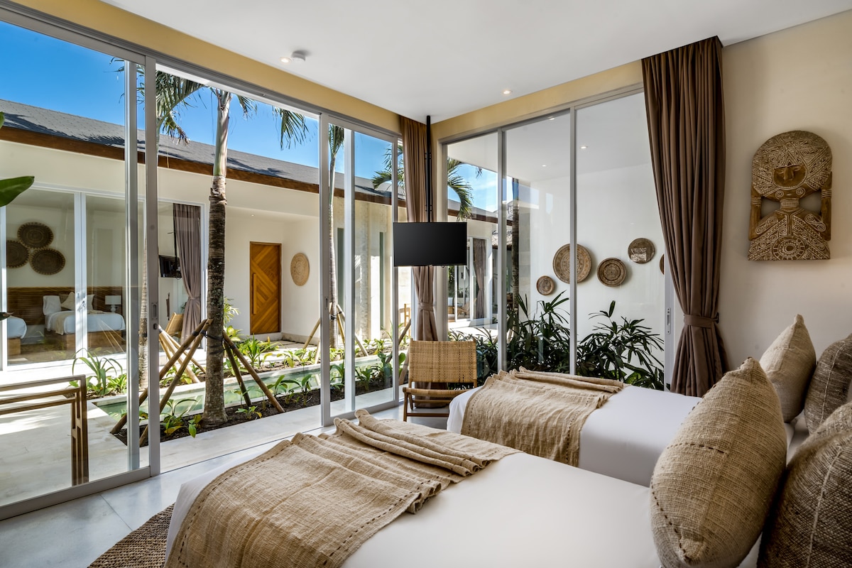 Villa Gian Minima : 4BR w/ Bathtub & Infinity Pool 13