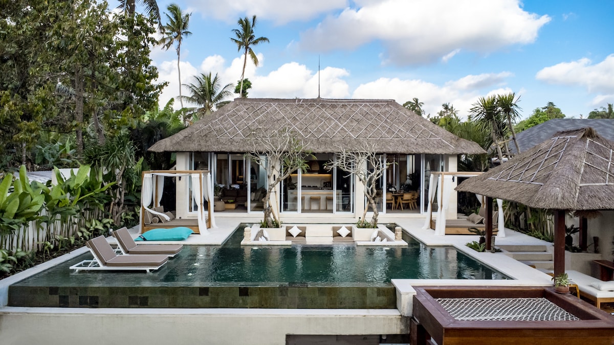 Villa Gian Minima : 4BR w/ Bathtub & Infinity Pool 23