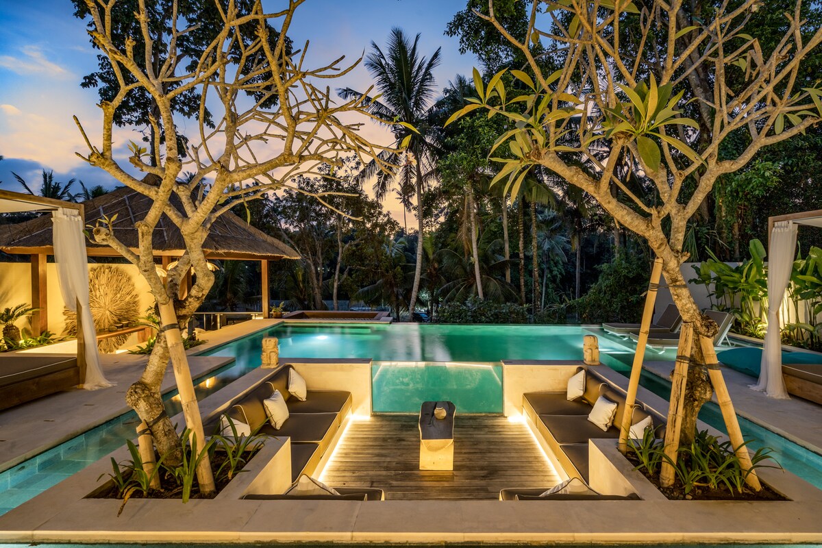 Villa Gian Minima : 4BR w/ Bathtub & Infinity Pool 25