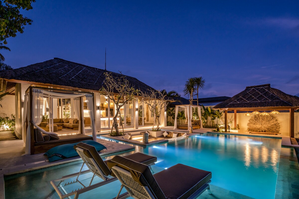 Villa Gian Minima : 4BR w/ Bathtub & Infinity Pool 33
