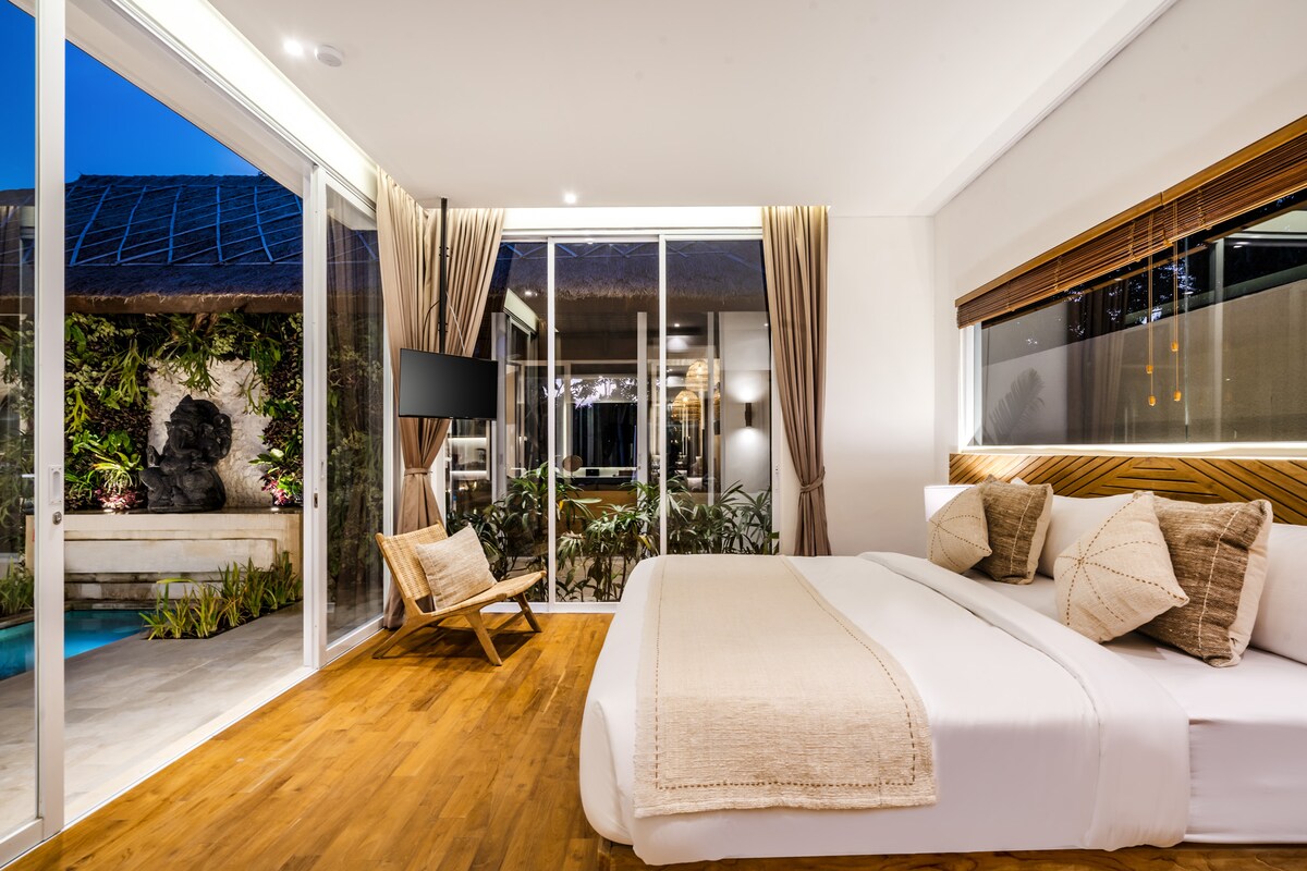 Villa Gian Minima : 4BR w/ Bathtub & Infinity Pool 8